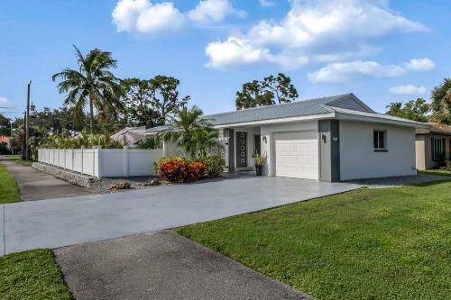 1 Mile Beach House