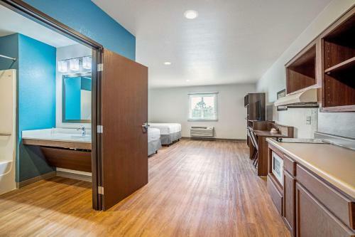 Hotel Woodspring Suites Naples