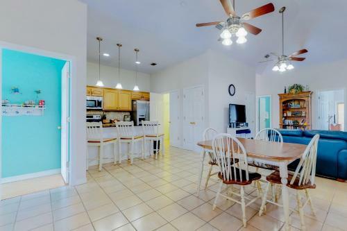3 Bed 2 Bath Apartment In Navarre Beach