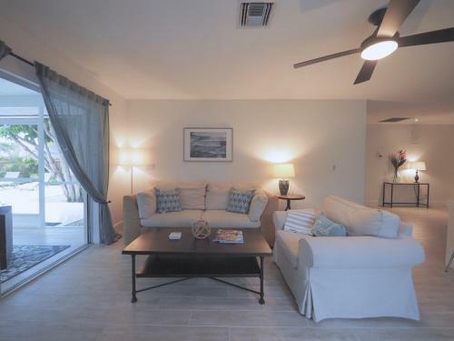 Naples Beach Bungalow