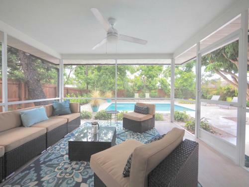 Naples Beach Bungalow