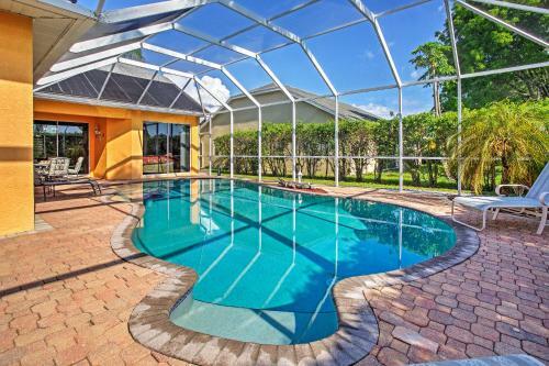 Naples Home With Pool, Extended Stays Welcome!