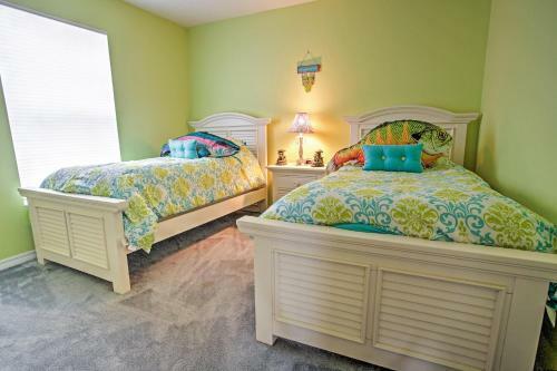 Naples Home With Pool, Extended Stays Welcome!