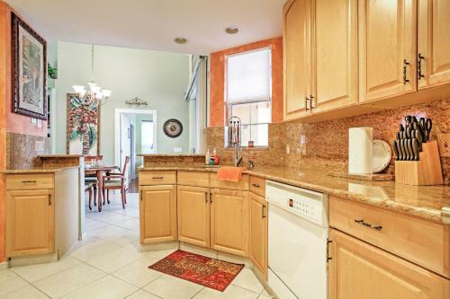 Naples Home With Pool, Extended Stays Welcome!