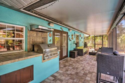 Naples Home - Outdoor Kitchen And Private Pool!