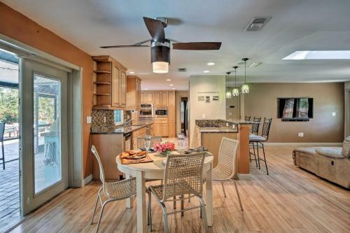 Naples Home - Outdoor Kitchen And Private Pool!