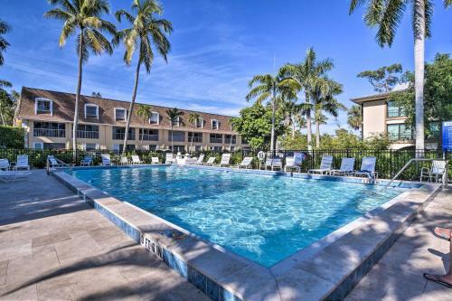 Apartamento Coastal Downtown Naples Condo - Walk To The Beach!