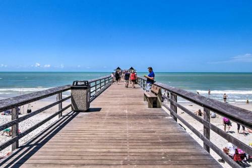 Apartamento Coastal Downtown Naples Condo - Walk To The Beach!