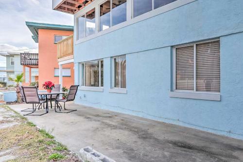 Cozy New Smyrna Beach Apartment - Steps From Beach