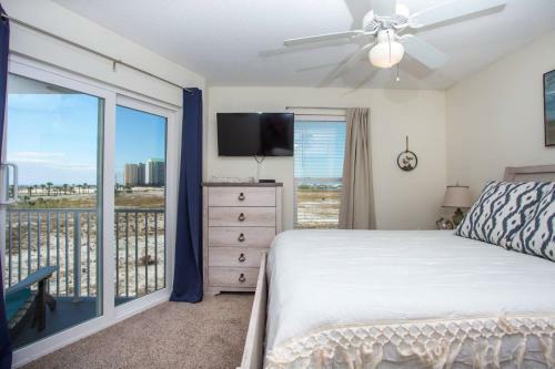 Gulf Island Condos Unit 321