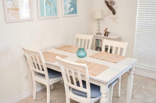 Gulf Island Condos Unit 321