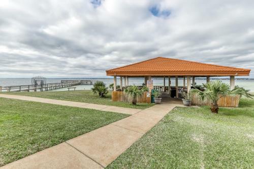 Sunset Harbor 2-303