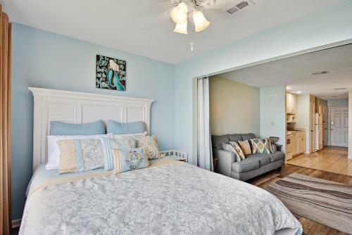 Sunset Harbour Palms 1
