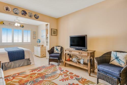 Sunset Harbour Palms 1