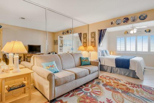 Sunset Harbour Palms 1