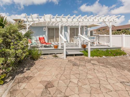 Sandy Feet Retreat By Ocean Properties