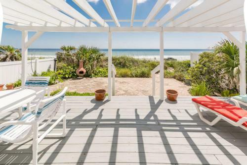 Sandy Feet Retreat By Ocean Properties