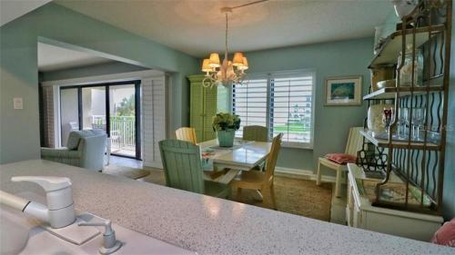 Apartamento 322 Errol By The Sea 2bdrm 2bath Ocean View Condo