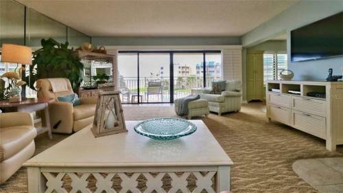 Apartamento 322 Errol By The Sea 2bdrm 2bath Ocean View Condo