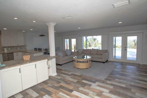 Pelican Pass Pool Home By Ocean Properties