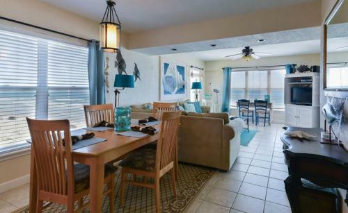 Palm House By Ocean Properties