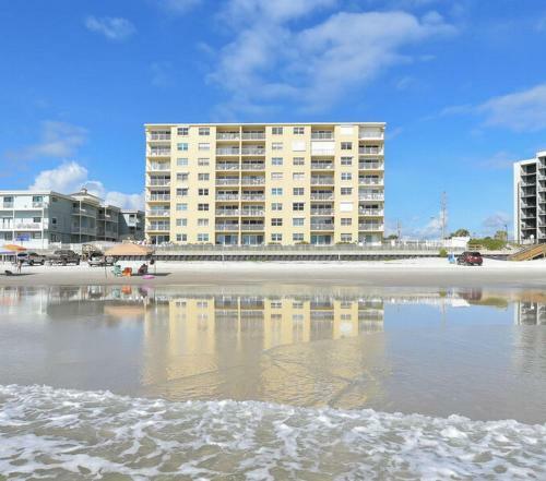 Ponce De Leon Towers By Ocean Properties