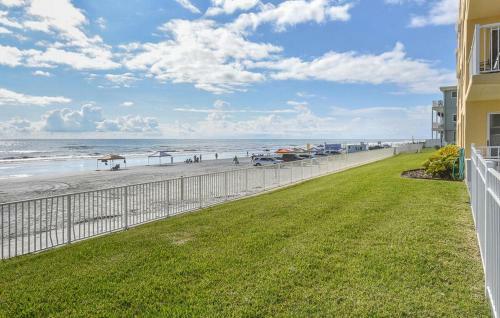 Ponce De Leon Towers By Ocean Properties