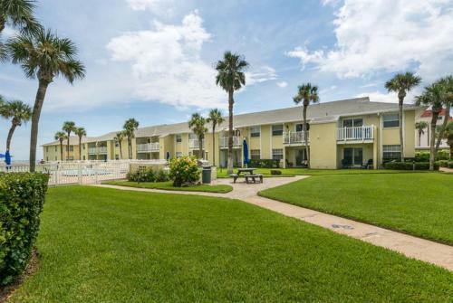 Colony Beach Club By Ocean Properties