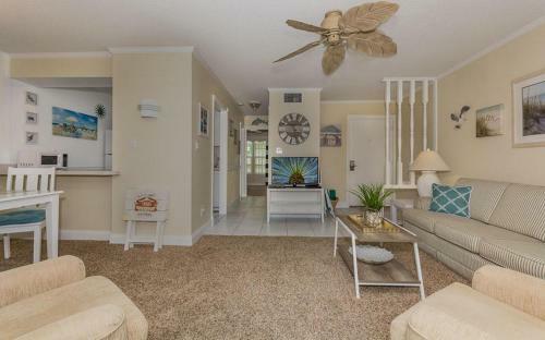 Colony Beach Club By Ocean Properties