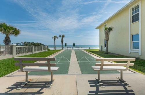 Colony Beach Club By Ocean Properties
