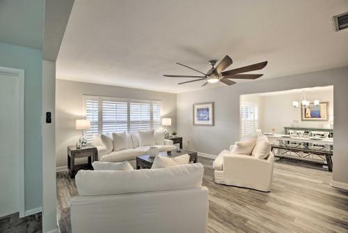 Bright Canalfront Getaway With Dock And Kayaks!
