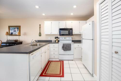Apartamento 214 Errol By The Sea 2bdrm 2bath Ocean View Condo