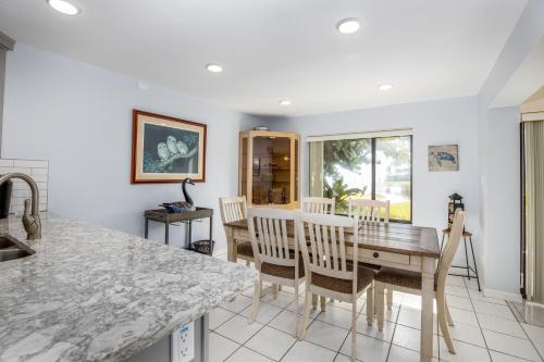 Apartamento 123 Errol By The Sea 2bdrm 2bath Ocean View Condo