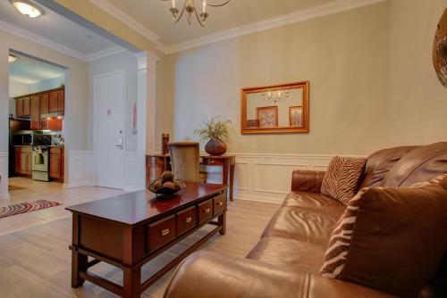 Lakeview Executive Penthouse