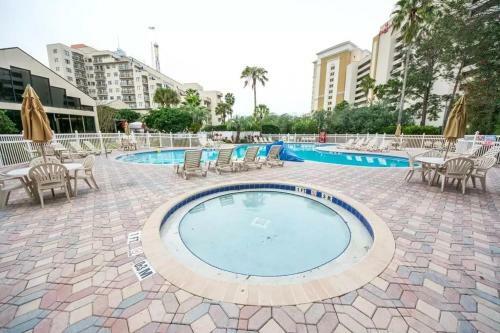 Enclave Apartments At International Drive