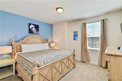 8 Bedroom Vacation Home With Pool (1804)