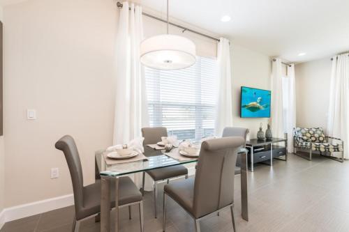 Apartamento Three-bedroom At Serenity I