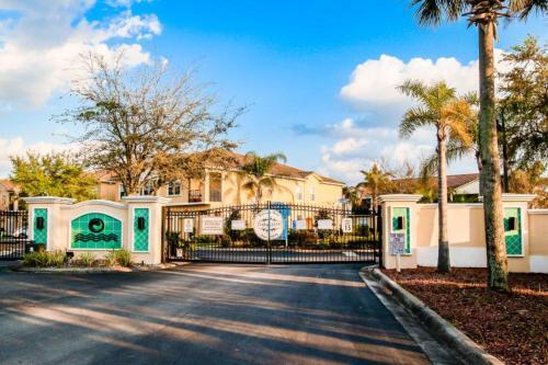 Oakwater Resort 7504