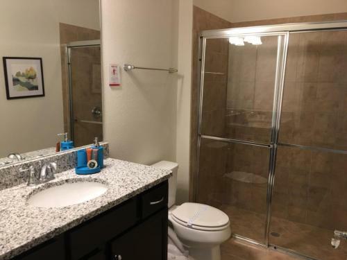 Apartamentos Windsor At Westside 18012