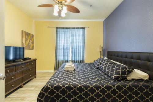 Very Spacious Vacation Apartment With Balcony Apt 107