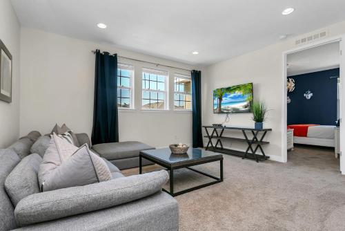 6 Bedroom Vacation Home With Pool (1751)