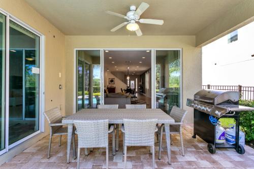 6 Bedroom Vacation Home With Pool (1751)