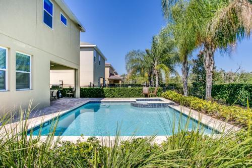 6 Bedroom Vacation Home With Pool (1751)