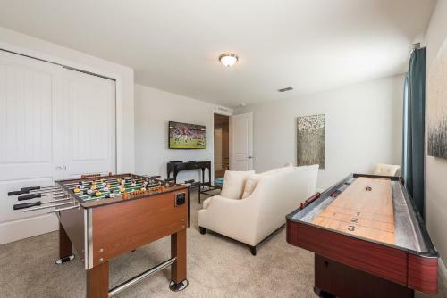 Villa Splendid Home With Loft Area & Private Pool Near Disney - 7619b