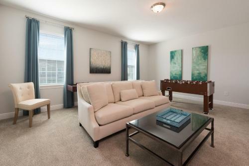 Villa Splendid Home With Loft Area & Private Pool Near Disney - 7619b