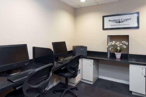 Hotel Ramada By Wyndham Kissimmee Gateway