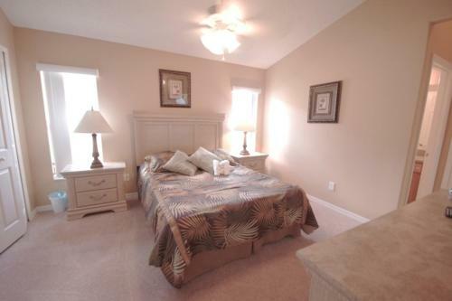 2523 Indian Creek 5 Bedroom Villa