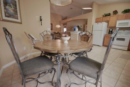 2523 Indian Creek 5 Bedroom Villa