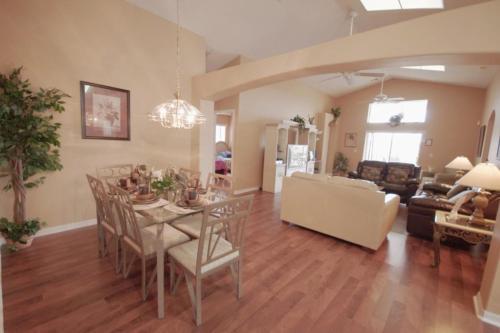 2523 Indian Creek 5 Bedroom Villa