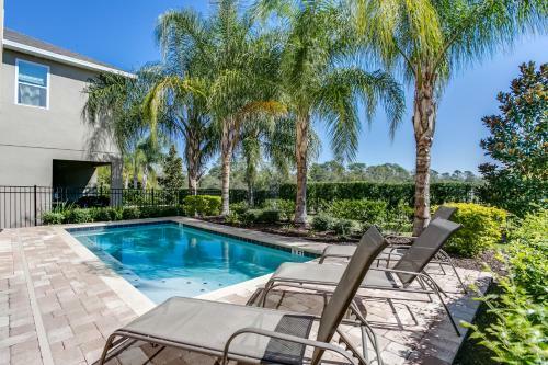 8 Bedroom Vacation Home With Pool (1760)